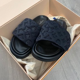 سليبر LOUIS VUITTON